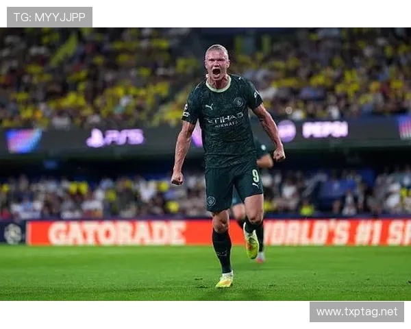 哈兰德英超首秀破门，展现高效进球能力