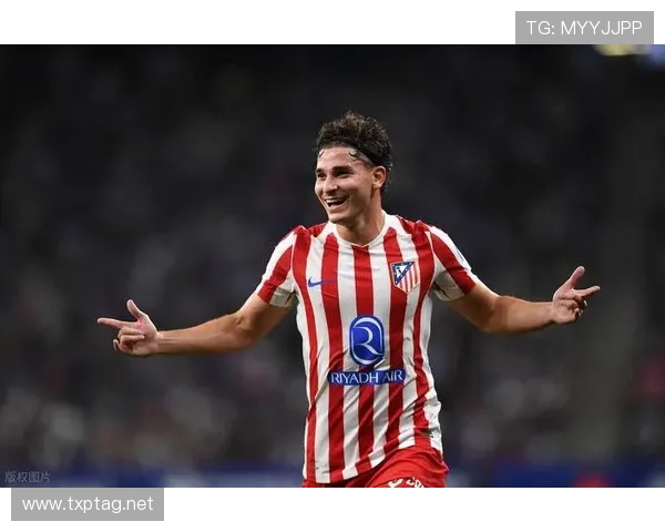 从河床核心到曼城轮换：阿尔瓦雷斯的跨越之路