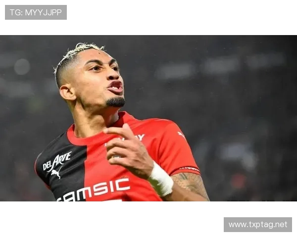 拉菲尼亚:从边路爆点到稳定输出的角色进化分析 拉菲尼亚:从边路爆点到稳定输出的角色进化分析