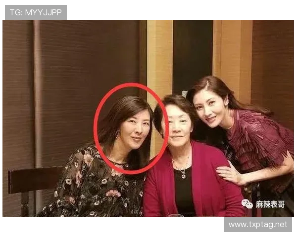 程语轩刚买的豪车还是路上最朴素那个，豪门梦真够现实的